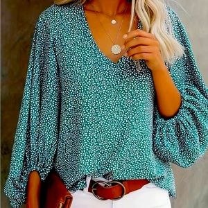 Summer, classy blouse.